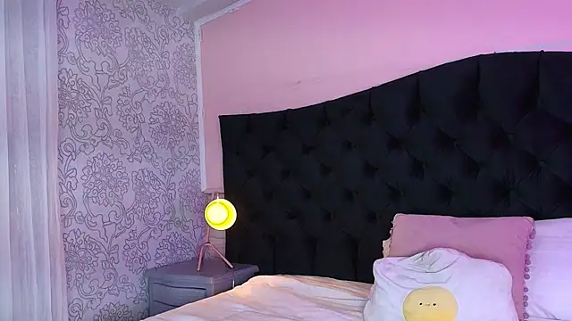 Hada Blue online show from April 4, 2026, 7:44 pm