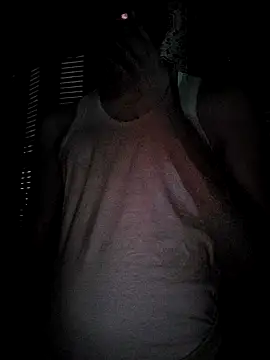 RaoufDz17cm online show from October 2, 2025, 6:37 pm