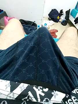 RaoufDz17cm online show from October 13, 2025, 9:59 pm