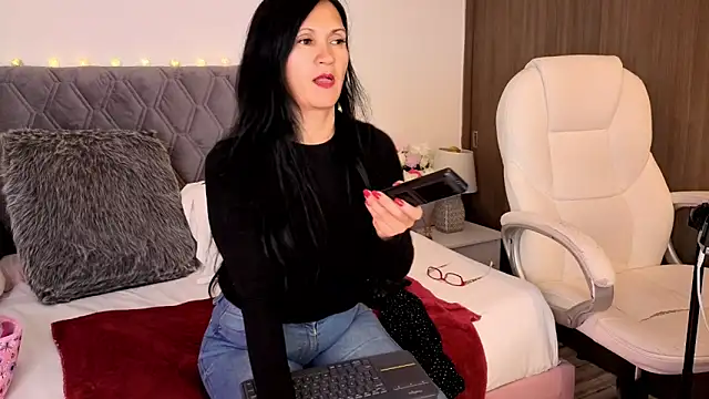 Snapshot of Ternura_Prohibida chatting on February 9, 2026, 12:03 am Ternura Prohibida online show from February 9, 2026, 12:03 am