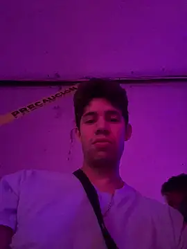 Maxtaylor18 online show from October 20, 2025, 6:14 am