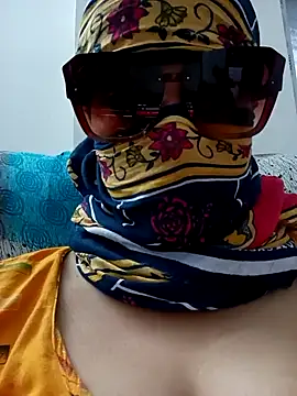 Snapshot of roshni19 chatting on October 9, 2025, 11:30 am roshni19 online show from October 9, 2025, 11:30 am