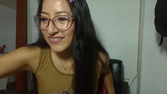 Snapshot of AlbyberCH chatting on June 26, 2026, 6:34 pm AlbyberCH online show from June 26, 2026, 6:34 pm