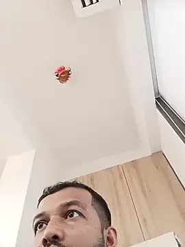 VJ17 online show from November 1, 2025, 4:58 am