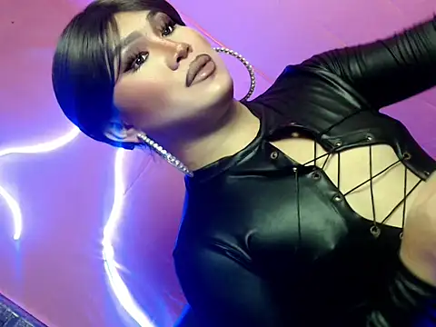 Snapshot of pretty_lassy chatting on November 17, 2025, 2:23 pm pretty lassy online show from November 17, 2025, 2:23 pm