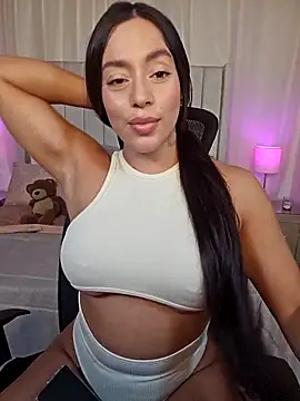 AriadnaTaylor online show from May 16, 2026, 7:56 pm