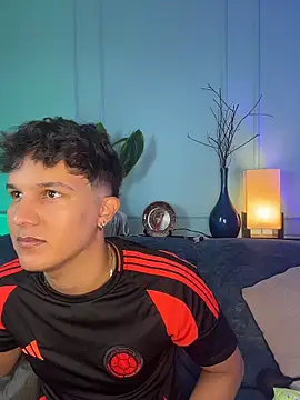 Leo Savage  online show from March 28, 2026, 3:50 am