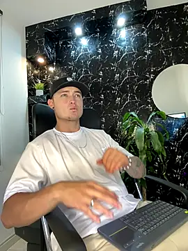 Alexander ferre online show from January 6, 2026, 1:04 pm