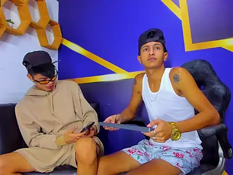 gustavo saaled19  online show from September 8, 2025, 7:46 pm