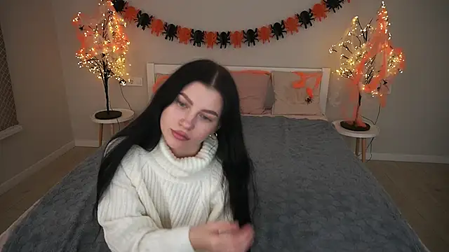 SkyBri i online show from October 28, 2025, 1:58 pm