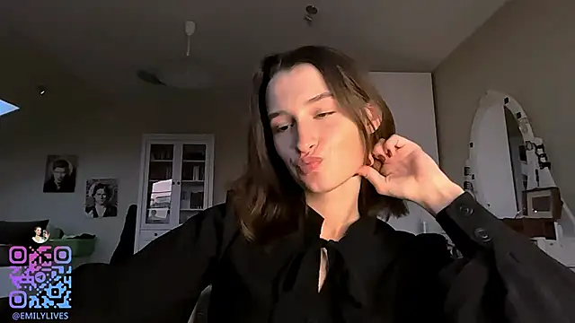 DarlineBrustera online show from October 26, 2025, 2:12 pm