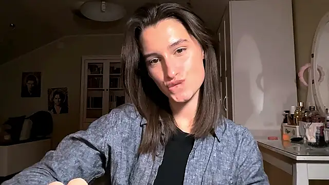 DarlineBrustera online show from February 26, 2026, 4:28 pm