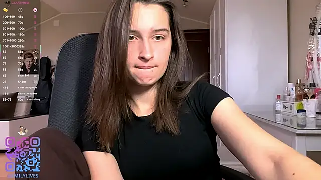 Snapshot of DarlineBrustera chatting on April 21, 2026, 2:23 pm DarlineBrustera online show from April 21, 2026, 2:23 pm