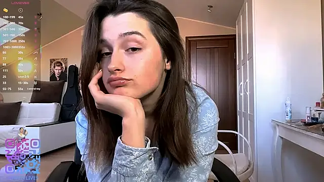 Snapshot of DarlineBrustera chatting on April 26, 2026, 2:15 pm DarlineBrustera online show from April 26, 2026, 2:15 pm