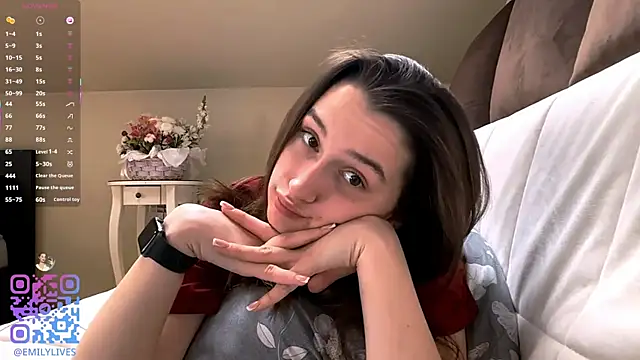 Snapshot of DarlineBrustera chatting on May 4, 2026, 2:24 pm DarlineBrustera online show from May 4, 2026, 2:24 pm
