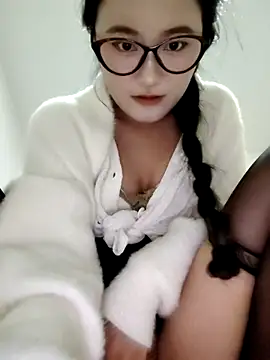 CCAV217 online show from November 19, 2025, 3:12 pm