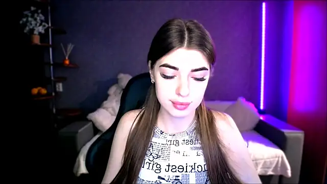 Dianaa Lee0 online show from September 10, 2025, 7:25 pm