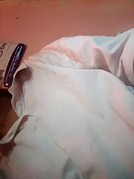 hotshreya69 online show from November 14, 2025, 1:21 pm