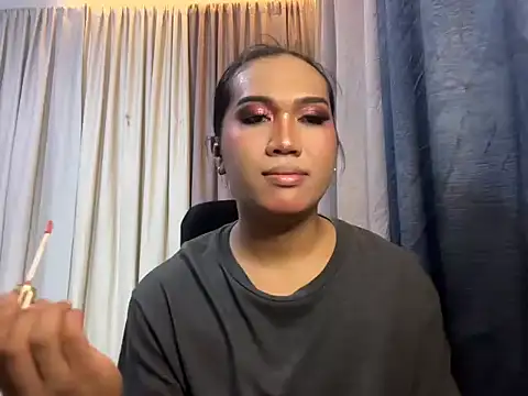 Snapshot of Hail_ur_Dominant chatting on March 14, 2026, 6:19 am Hail ur Dominant online show from March 14, 2026, 6:19 am