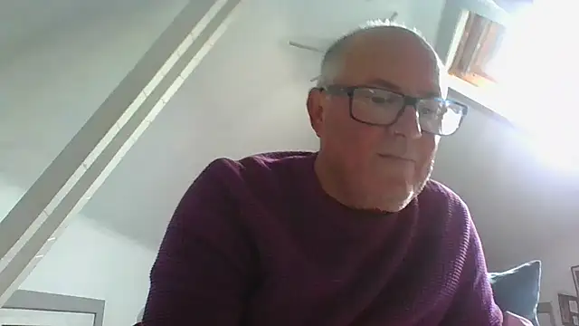 Snapshot of naughtygrandad1 chatting on October 23, 2025, 1:10 pm naughtygrandad1 online show from October 23, 2025, 1:10 pm
