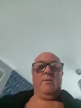 Snapshot of naughtygrandad1 chatting on October 29, 2025, 8:05 am naughtygrandad1 online show from October 29, 2025, 8:05 am