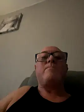 Snapshot of naughtygrandad1 chatting on November 6, 2025, 8:04 am naughtygrandad1 online show from November 6, 2025, 8:04 am