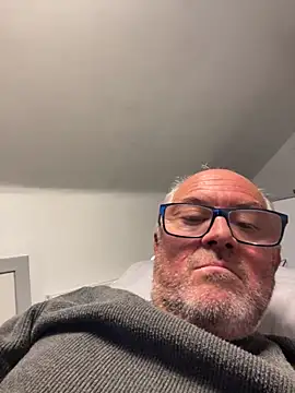 Snapshot of naughtygrandad1 chatting on December 1, 2025, 4:45 pm naughtygrandad1 online show from December 1, 2025, 4:45 pm