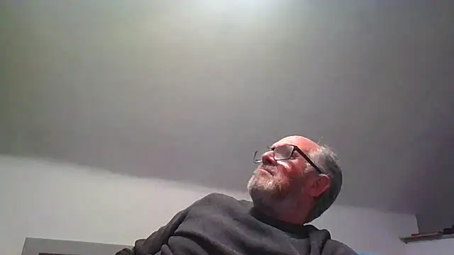 Snapshot of naughtygrandad1 chatting on December 17, 2025, 7:53 pm naughtygrandad1 online show from December 17, 2025, 7:53 pm