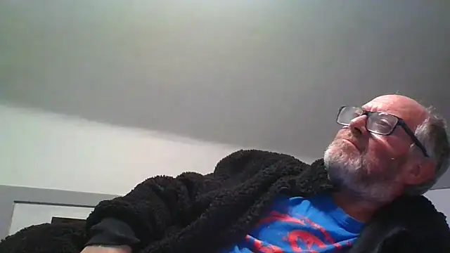 Snapshot of naughtygrandad1 chatting on December 18, 2025, 7:20 pm naughtygrandad1 online show from December 18, 2025, 7:20 pm