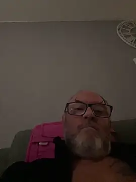 Snapshot of naughtygrandad1 chatting on December 20, 2025, 8:32 am naughtygrandad1 online show from December 20, 2025, 8:32 am