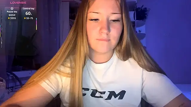 PandaFluff online show from October 9, 2025, 5:00 pm