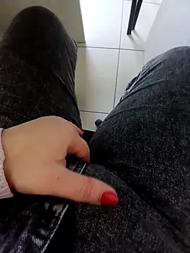 elisaelisa12 online show from November 8, 2025, 9:53 am