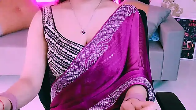 My Rose online show from February 13, 2026, 3:19 pm