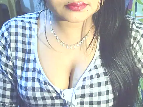 Snapshot of Nusrat_Faria07 chatting on November 13, 2025, 4:00 am Nusrat Faria07 online show from November 13, 2025, 4:00 am