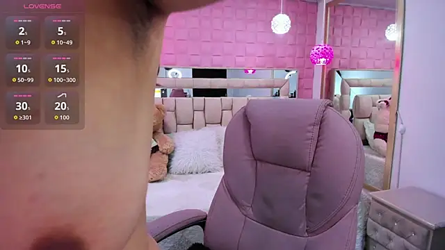 Snapshot of _laaura_ chatting on January 15, 2026, 1:48 pm laaura online show from January 15, 2026, 1:48 pm