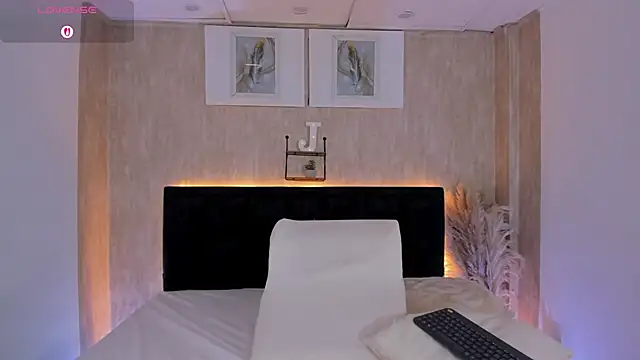 jessica hotxxx online show from December 13, 2025, 7:53 pm