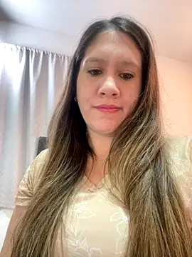 Snapshot of emma_hot2006 chatting on October 22, 2025, 4:18 pm emma hot2006 online show from October 22, 2025, 4:18 pm