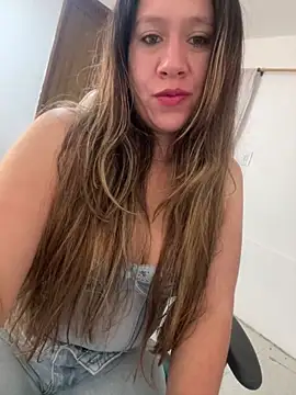 Snapshot of emma_hot2006 chatting on November 30, 2025, 5:17 pm emma hot2006 online show from November 30, 2025, 5:17 pm