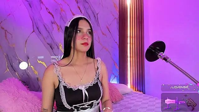 Snapshot of Emmiicute chatting on November 6, 2025, 8:32 pm Emmiicute online show from November 6, 2025, 8:32 pm