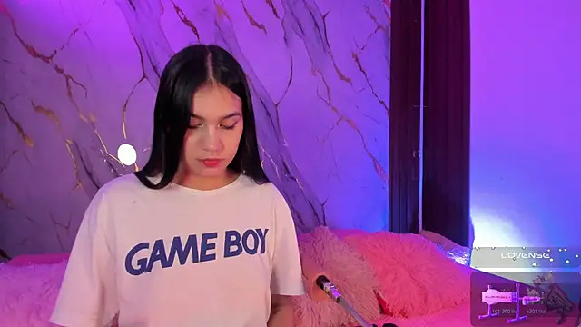 Snapshot of Emmiicute chatting on December 20, 2025, 9:00 pm Emmiicute online show from December 20, 2025, 9:00 pm