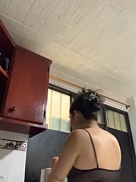 Snapshot of miaftmax chatting on November 16, 2025, 5:18 pm miaftmax online show from November 16, 2025, 5:18 pm