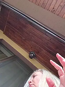 merlyn4 online show from November 26, 2025, 10:27 am