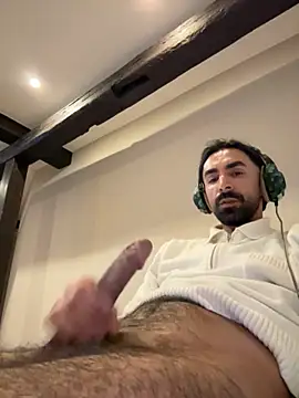 SergioGarcia93 online show from November 3, 2025, 8:54 pm