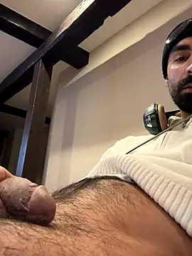 SergioGarcia93 online show from November 9, 2025, 8:07 pm