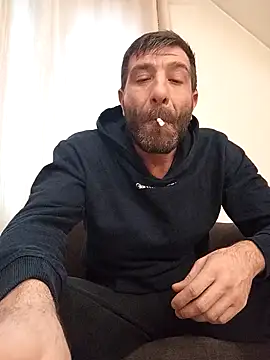 Snapshot of Alexdaniel89 chatting on January 8, 2026, 1:57 pm Alexdaniel89 online show from January 8, 2026, 1:57 pm