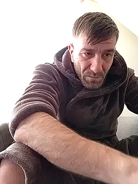 Snapshot of Alexdaniel89 chatting on January 14, 2026, 9:59 am Alexdaniel89 online show from January 14, 2026, 9:59 am