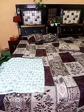 Snapshot of PRIYA_22 chatting on February 8, 2026, 7:56 am PRIYA 22 online show from February 8, 2026, 7:56 am