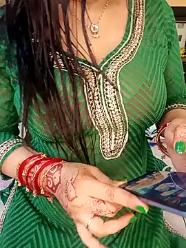 Snapshot of PRIYA_22 chatting on March 24, 2026, 5:18 pm PRIYA 22 online show from March 24, 2026, 5:18 pm