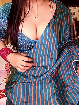 Snapshot of PRIYA_22 chatting on May 9, 2026, 10:42 am PRIYA 22 online show from May 9, 2026, 10:42 am