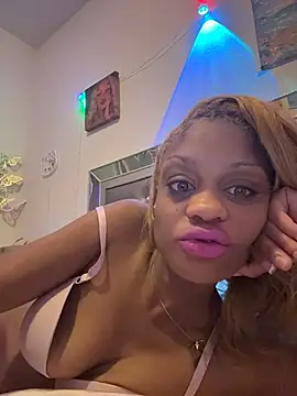 Angelbunnyy online show from February 8, 2026, 12:41 pm